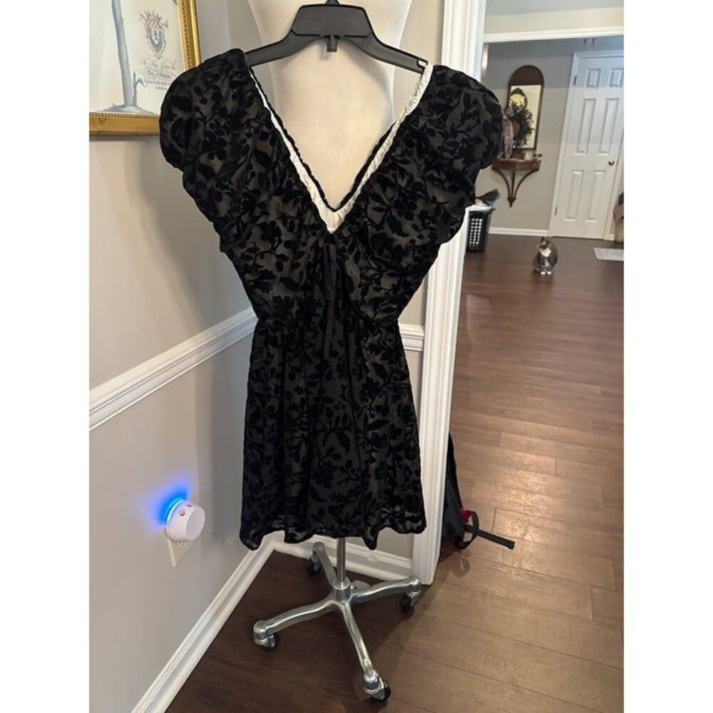 Love on a hanger dress medium